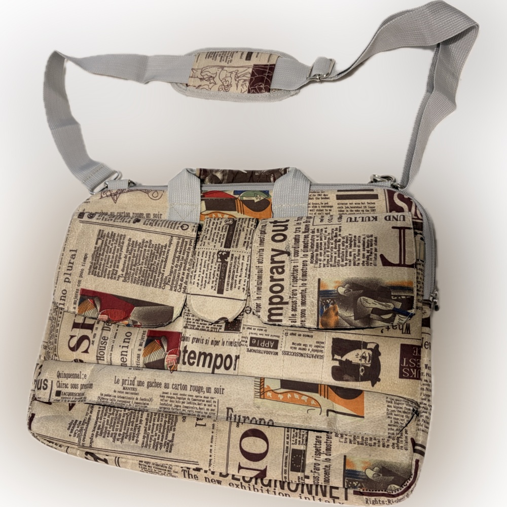K CLIFFS NEW STYLE LAPTOP CASE w/ STRAP